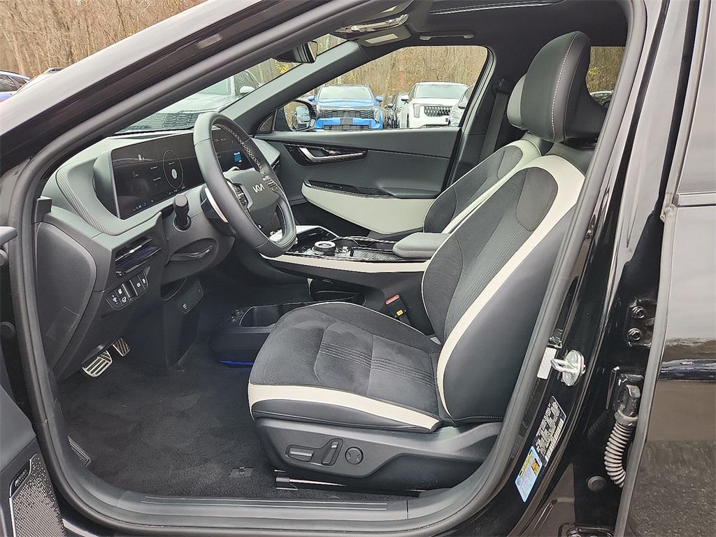 used 2024 Kia EV6 car, priced at $30,790