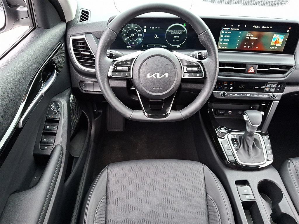 used 2024 Kia Seltos car, priced at $25,851