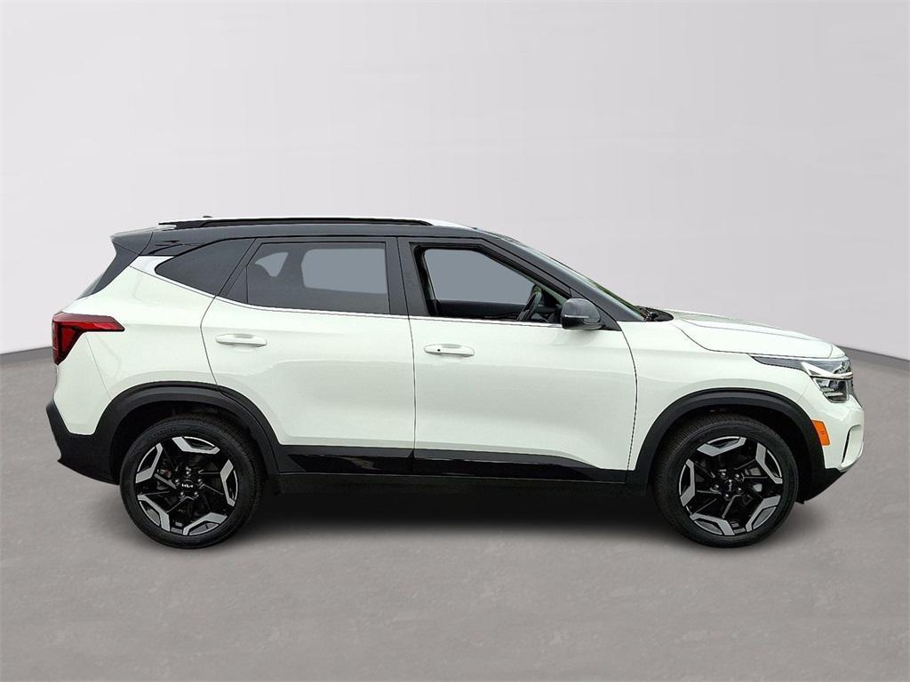 used 2024 Kia Seltos car, priced at $25,851