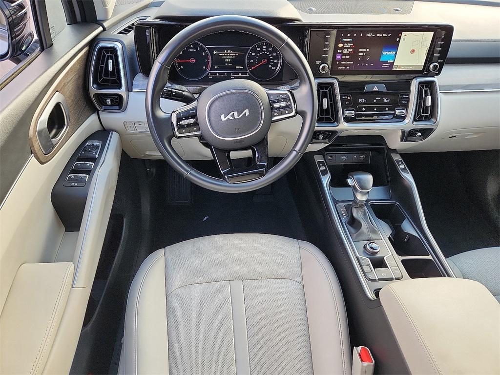 used 2022 Kia Sorento car, priced at $27,884