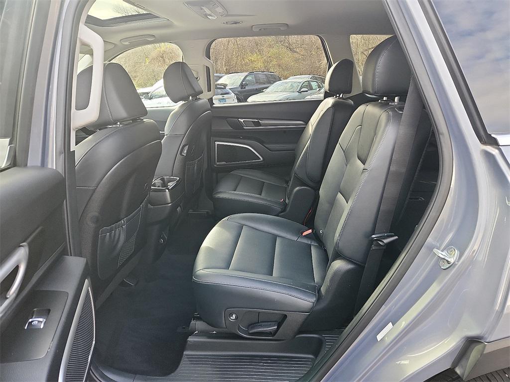 used 2022 Kia Telluride car, priced at $31,613