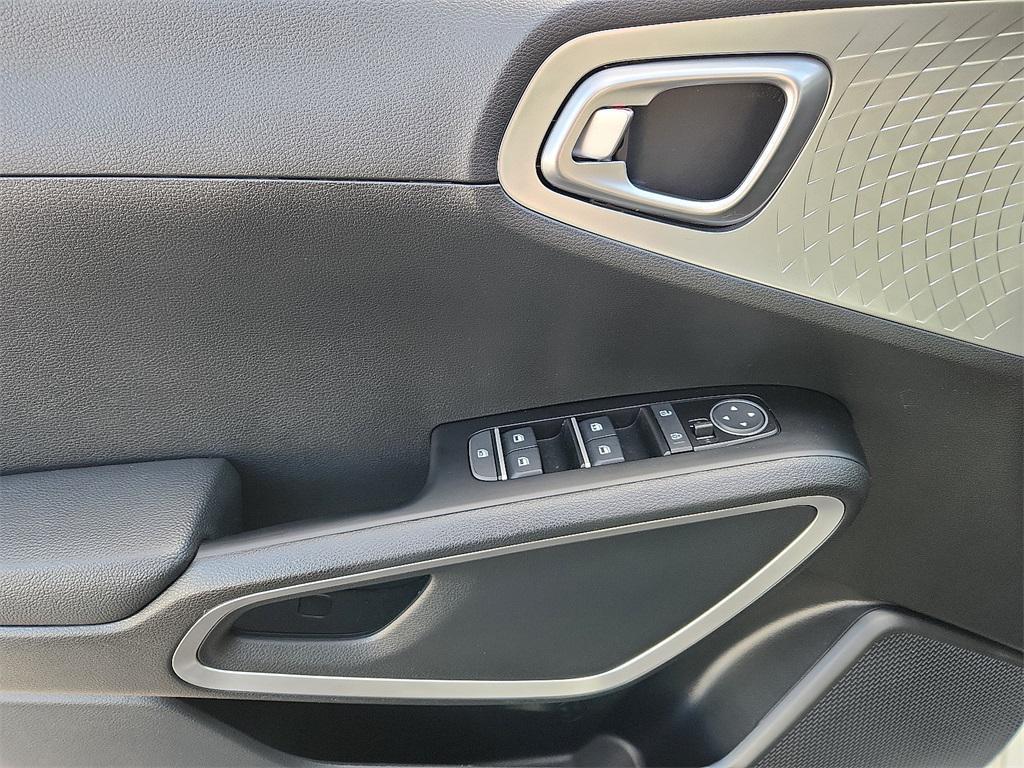 used 2025 Kia Soul car, priced at $20,917