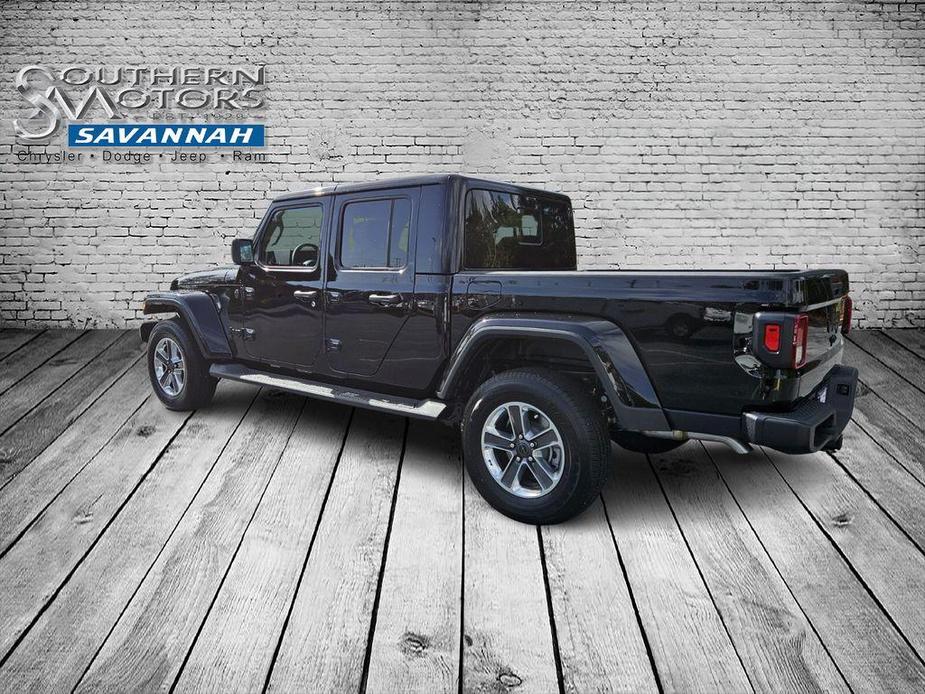 new 2024 Jeep Gladiator car