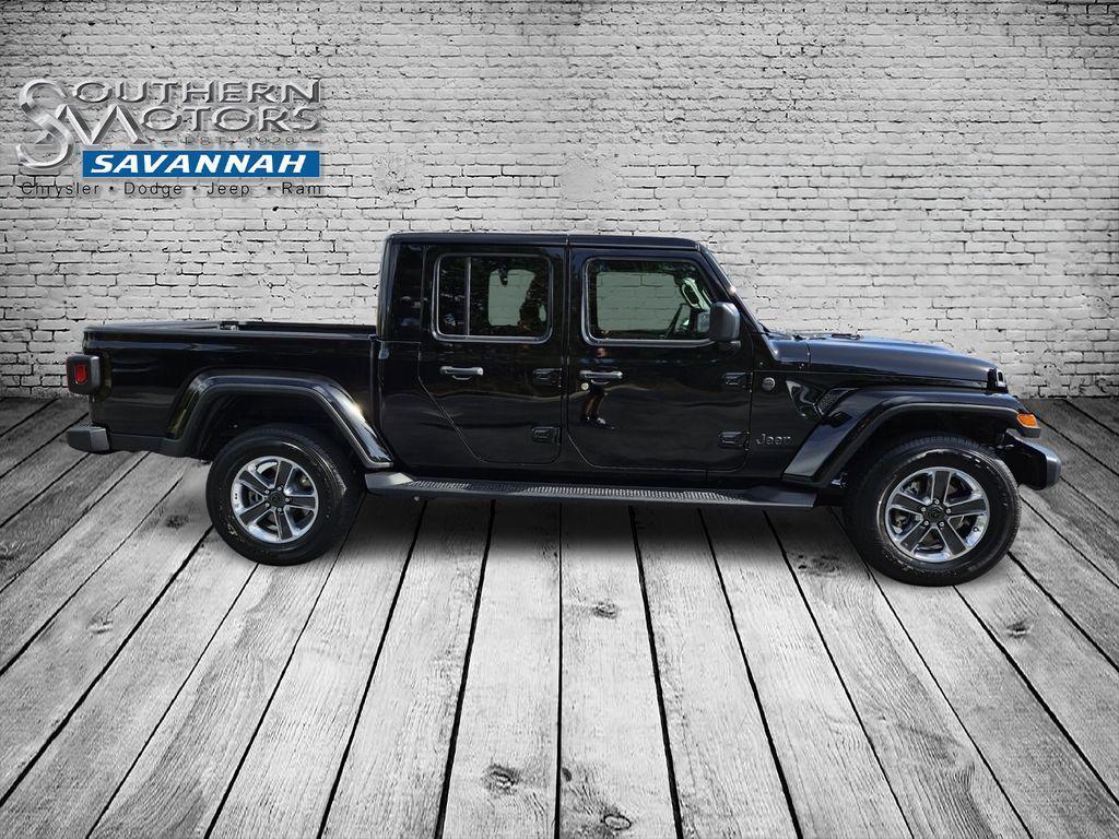 new 2024 Jeep Gladiator car