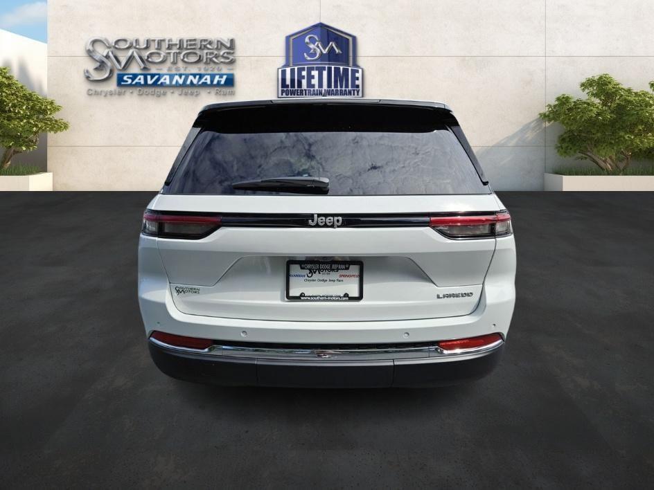 new 2024 Jeep Grand Cherokee car, priced at $41,490