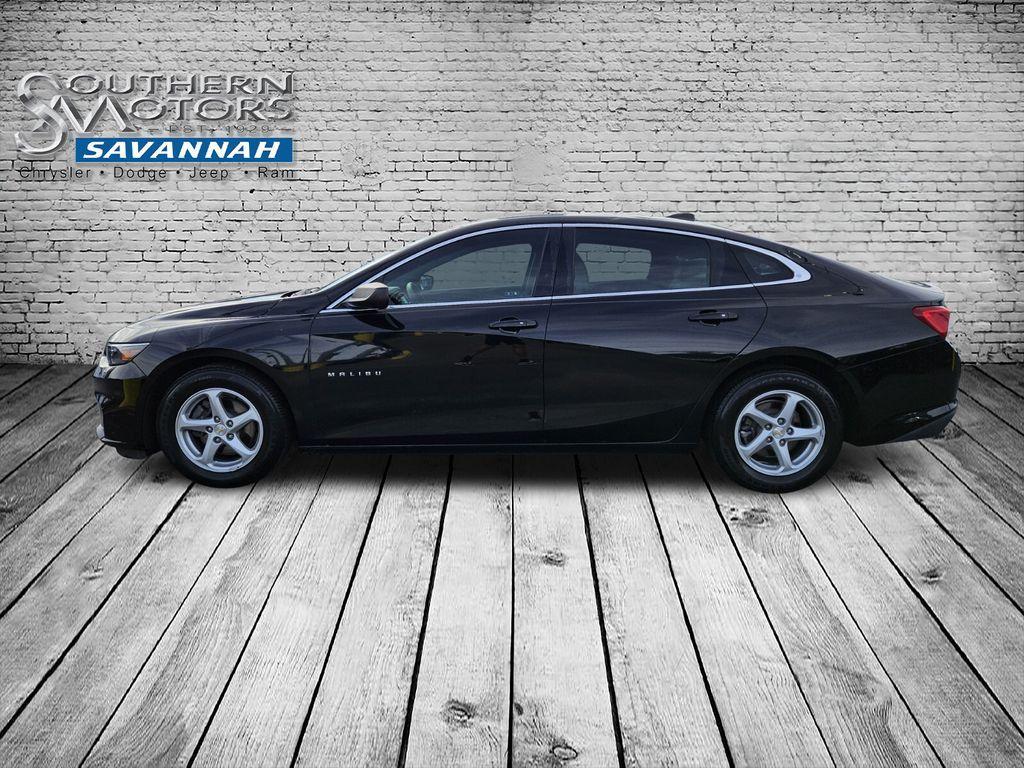 used 2018 Chevrolet Malibu car, priced at $14,813