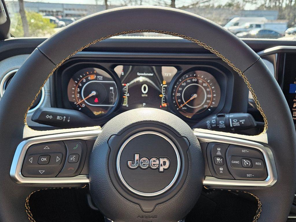 new 2025 Jeep Wrangler car