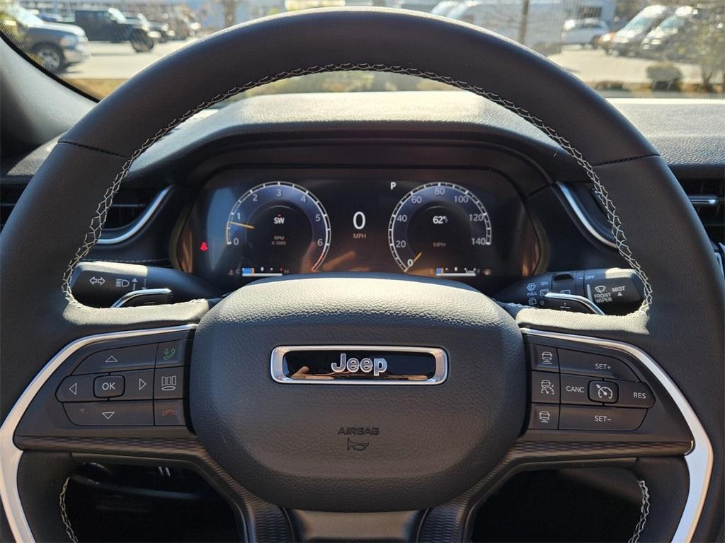 new 2025 Jeep Grand Cherokee car