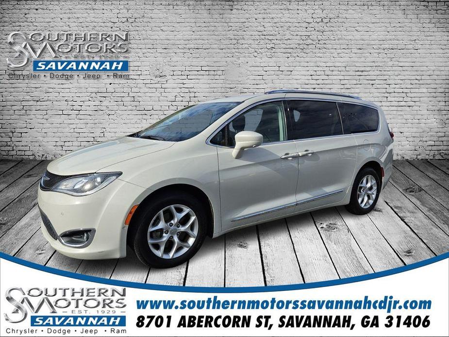 used 2020 Chrysler Pacifica car, priced at $20,167