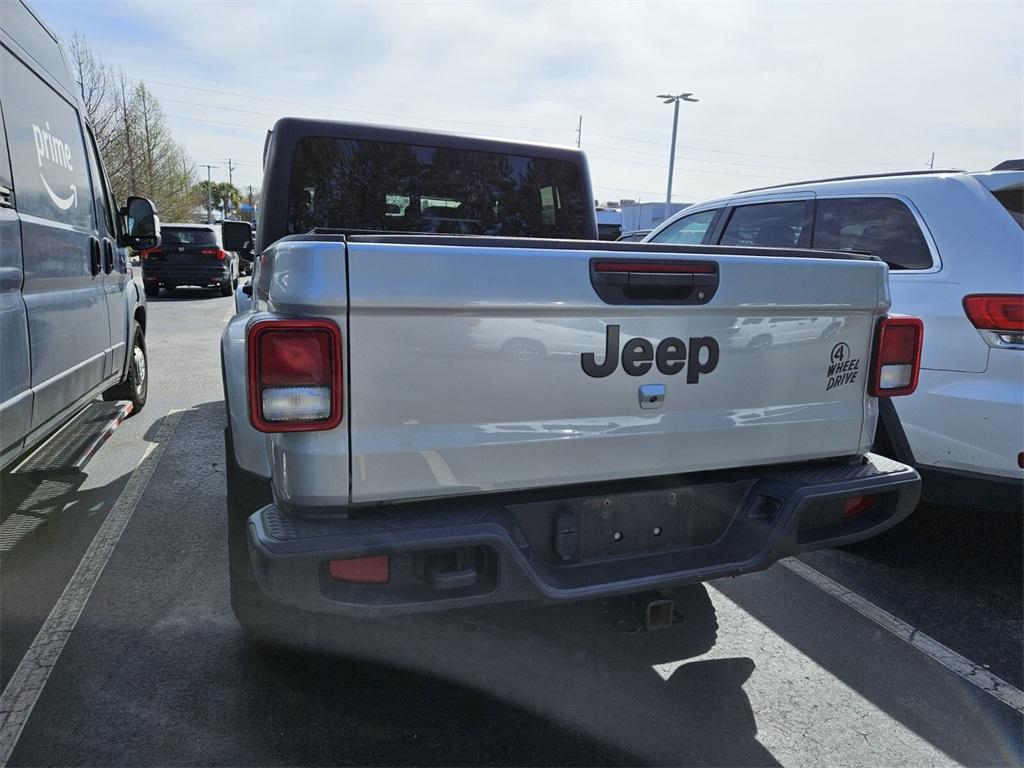 used 2022 Jeep Gladiator car, priced at $31,098