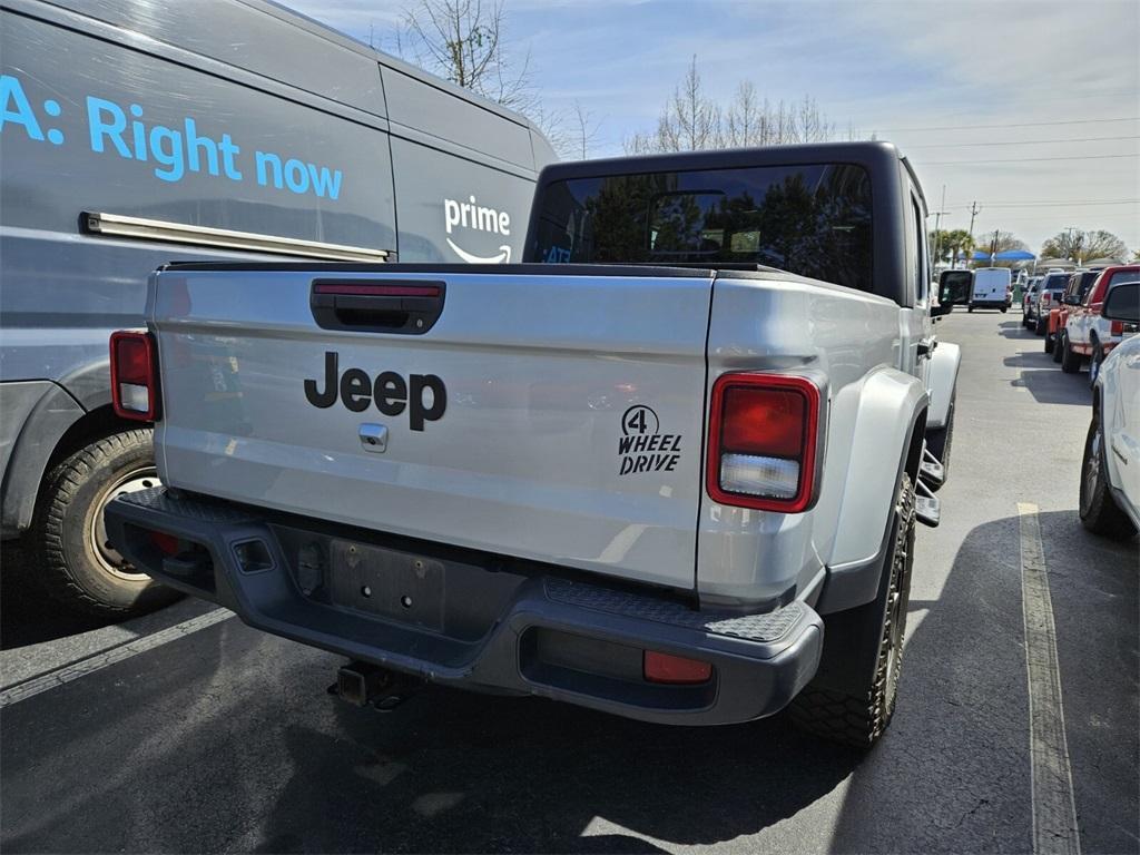 used 2022 Jeep Gladiator car, priced at $31,098