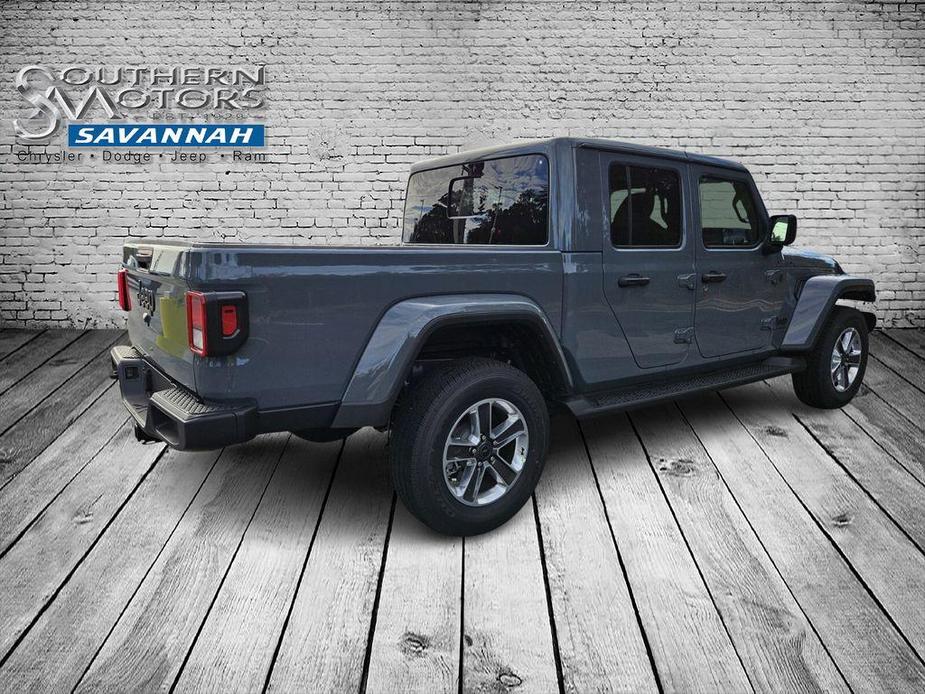 new 2024 Jeep Gladiator car