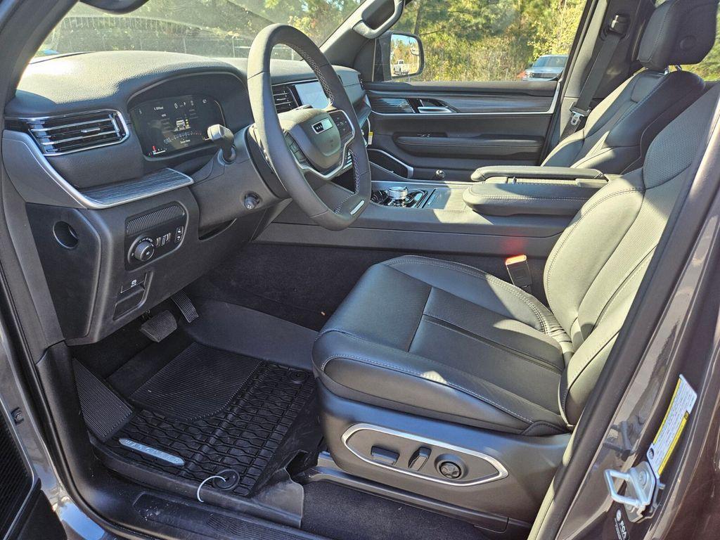 new 2024 Jeep Wagoneer car