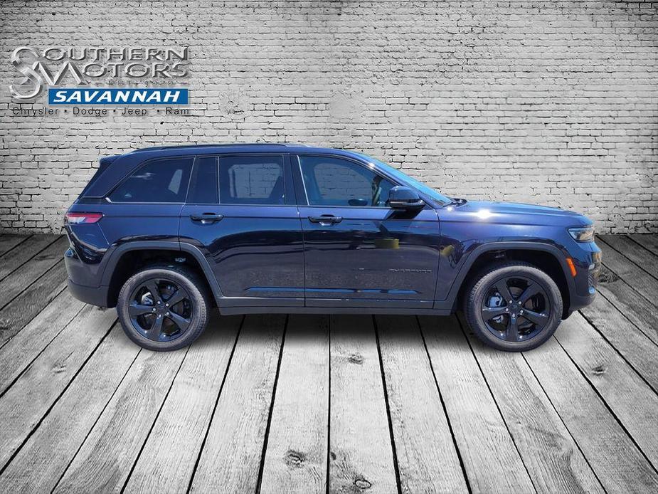 new 2024 Jeep Grand Cherokee car, priced at $53,676