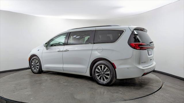 used 2021 Chrysler Pacifica Hybrid car, priced at $20,999