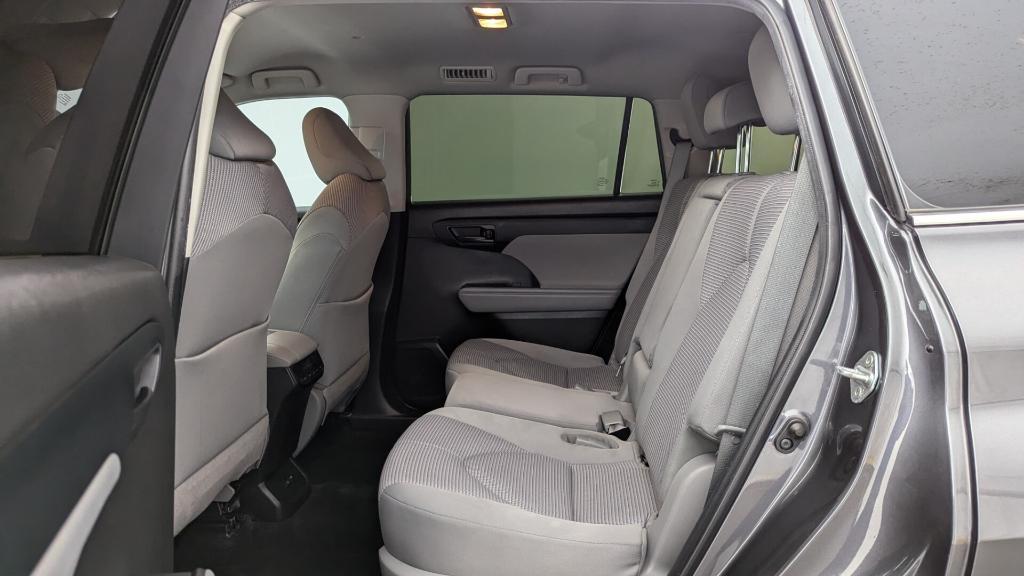 used 2022 Toyota Highlander car, priced at $25,499