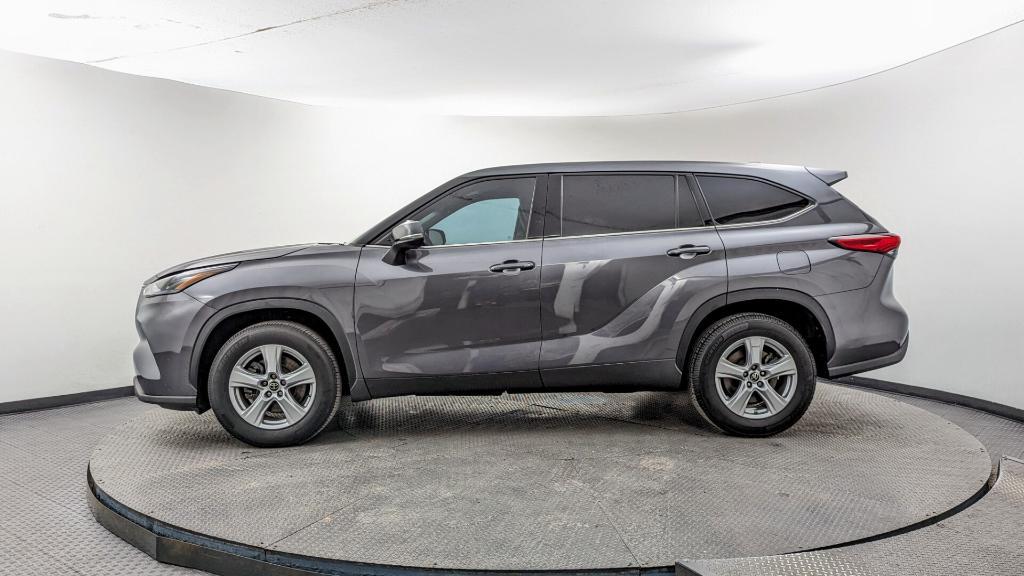 used 2022 Toyota Highlander car, priced at $25,499