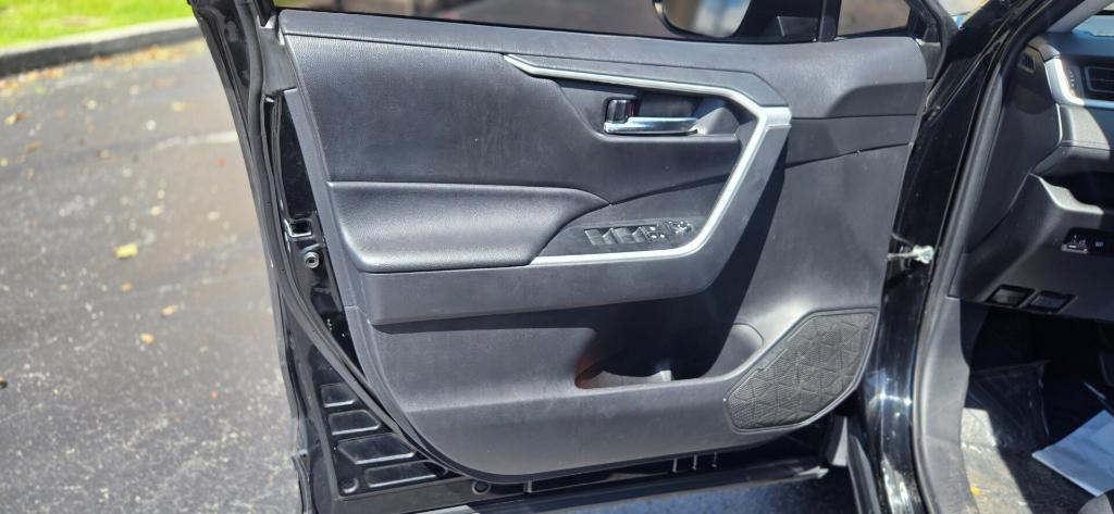 used 2021 Toyota RAV4 car, priced at $19,499