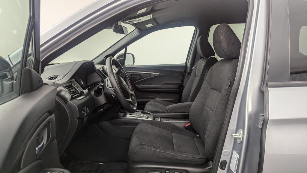 used 2022 Honda Pilot car, priced at $27,999