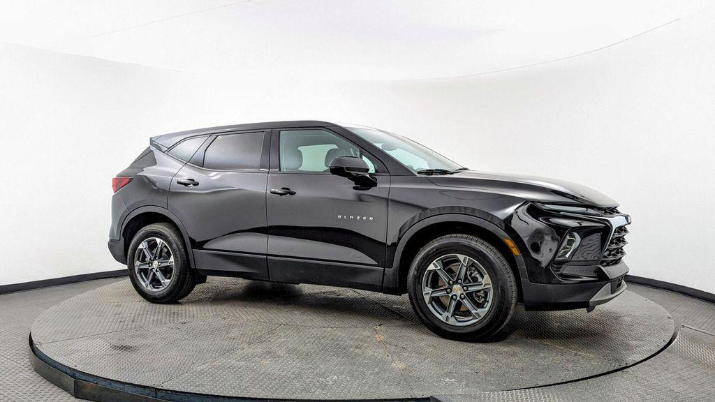used 2023 Chevrolet Blazer car, priced at $19,899