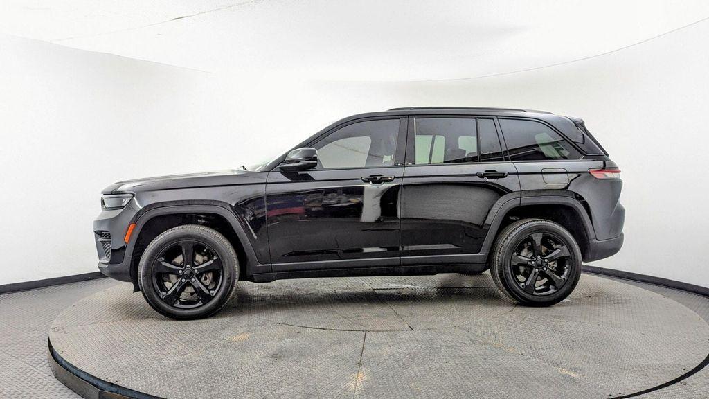 used 2022 Jeep Grand Cherokee car, priced at $22,895