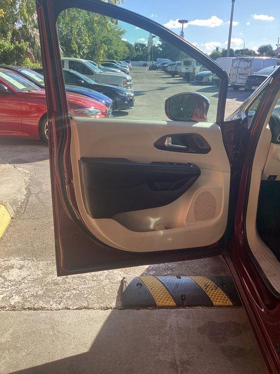 used 2020 Chrysler Pacifica car, priced at $17,799