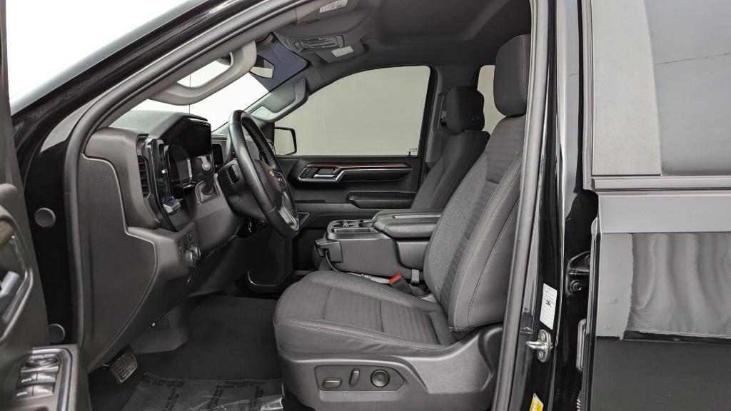 used 2024 Chevrolet Silverado 1500 car, priced at $30,599