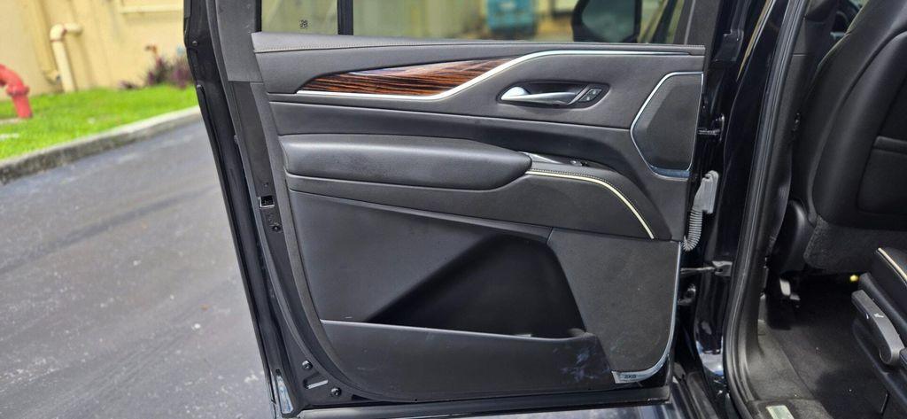 used 2021 Cadillac Escalade ESV car, priced at $46,499