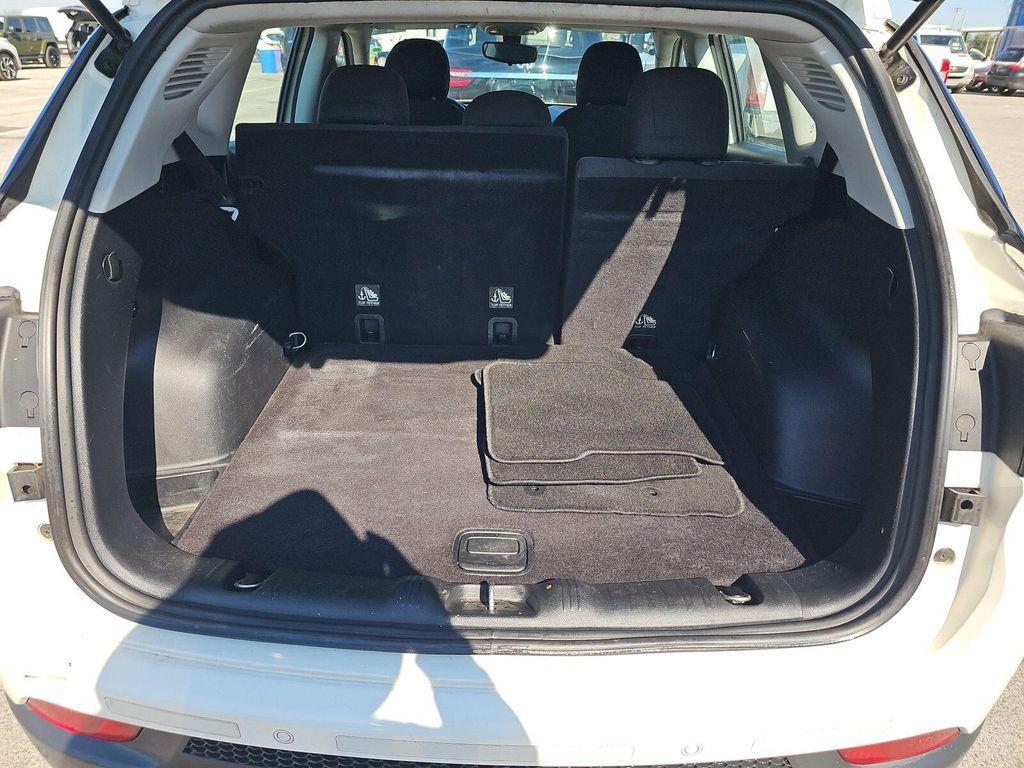 used 2018 Jeep Compass car, priced at $9,999