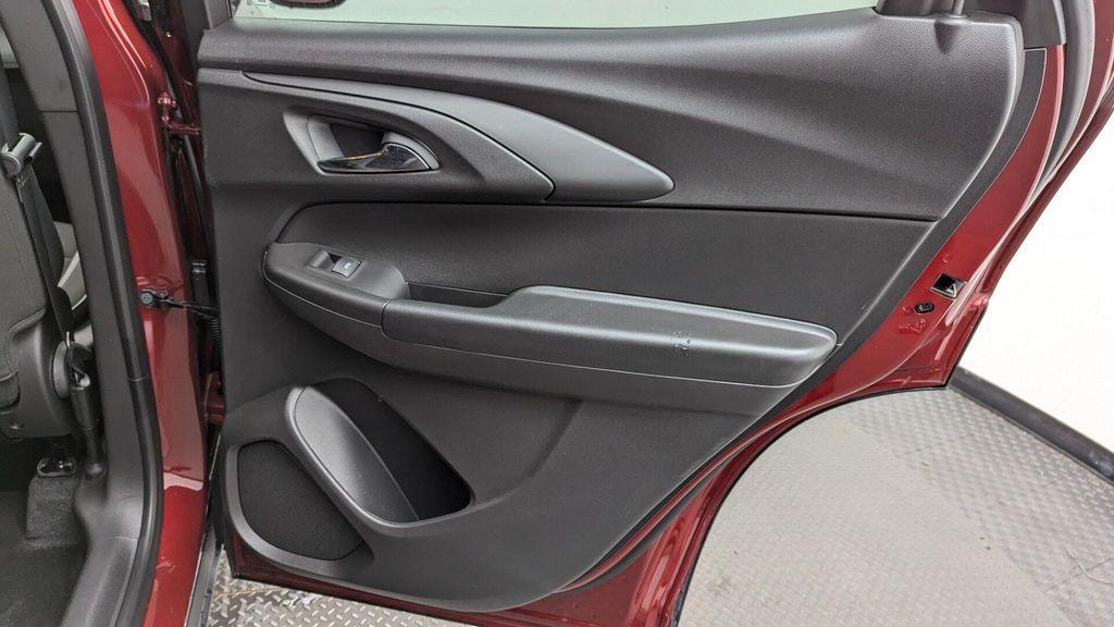 used 2025 Chevrolet TrailBlazer car, priced at $20,999