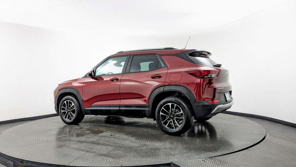 used 2025 Chevrolet TrailBlazer car, priced at $20,999