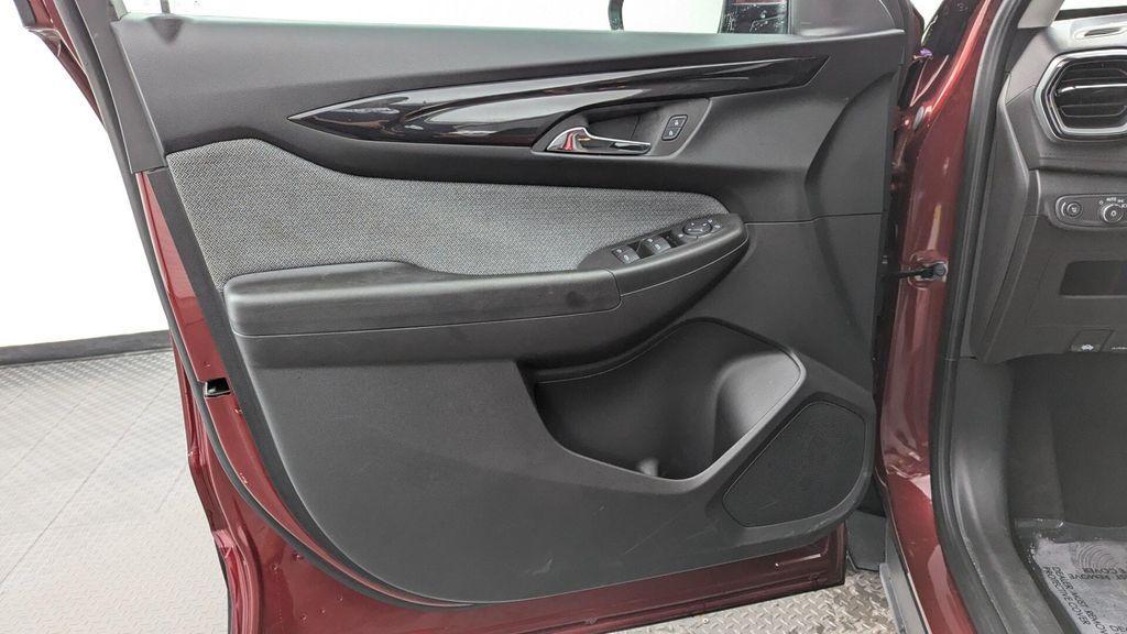 used 2025 Chevrolet TrailBlazer car, priced at $20,999