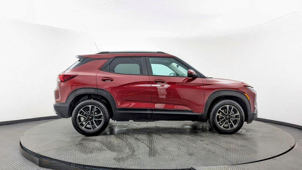 used 2025 Chevrolet TrailBlazer car, priced at $20,999
