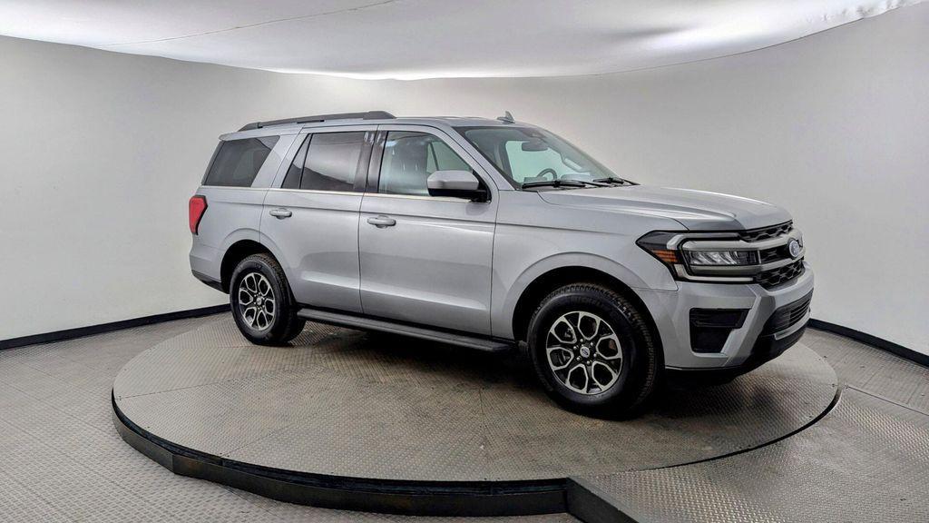 used 2024 Ford Expedition car, priced at $37,899