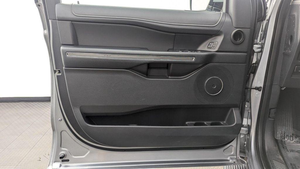 used 2024 Ford Expedition car, priced at $37,899