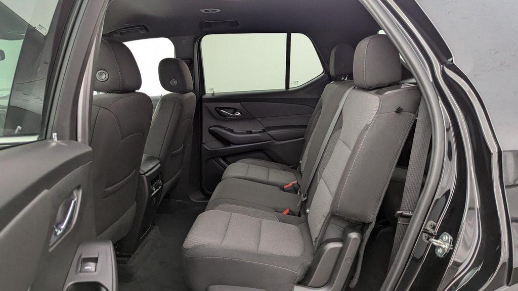 used 2023 Chevrolet Traverse car, priced at $22,599