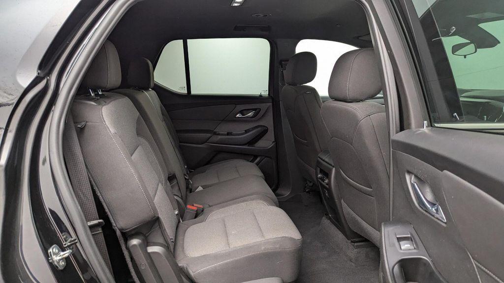 used 2023 Chevrolet Traverse car, priced at $22,599