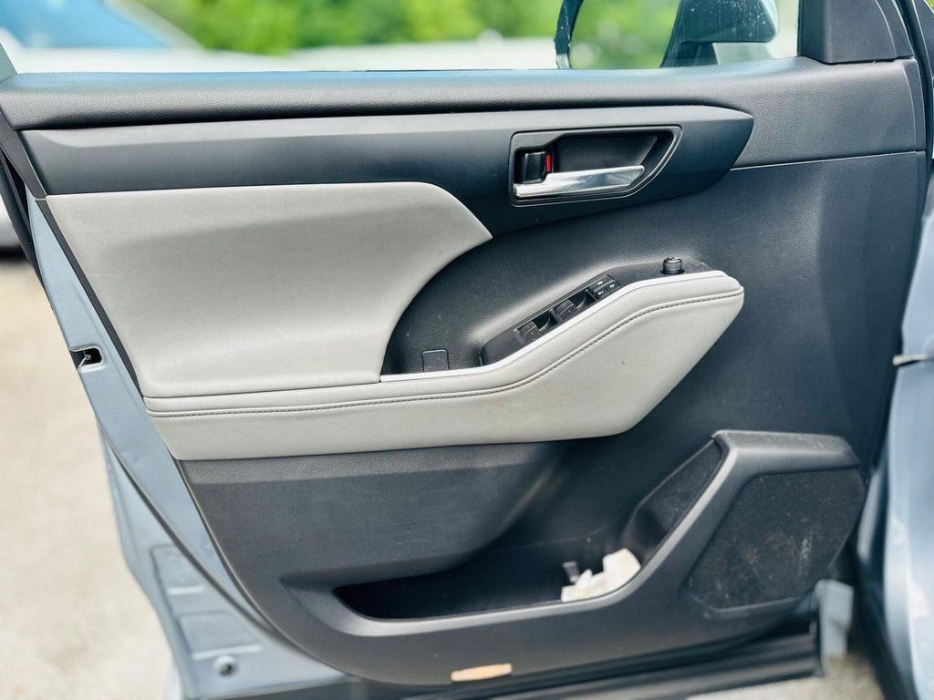 used 2021 Toyota Highlander car, priced at $26,199