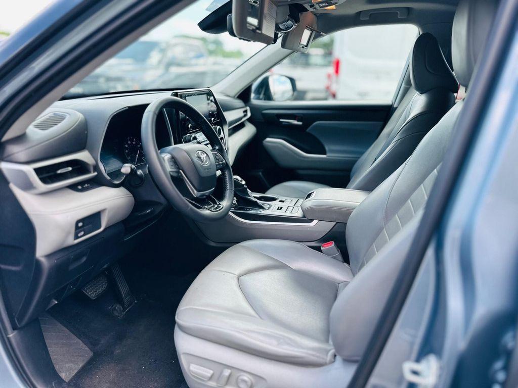 used 2021 Toyota Highlander car, priced at $26,199