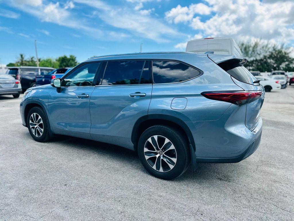 used 2021 Toyota Highlander car, priced at $26,199