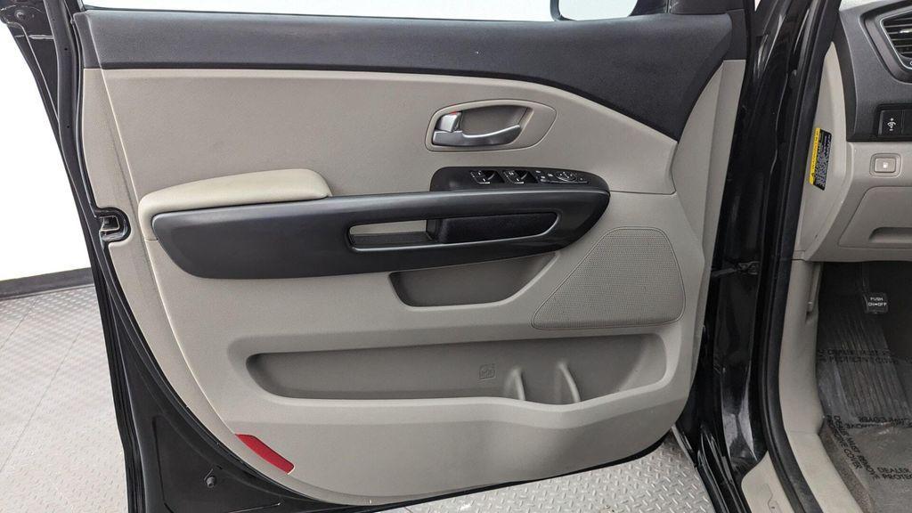 used 2020 Kia Sedona car, priced at $12,299