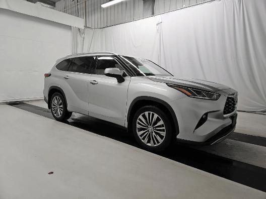 used 2020 Toyota Highlander car, priced at $30,998