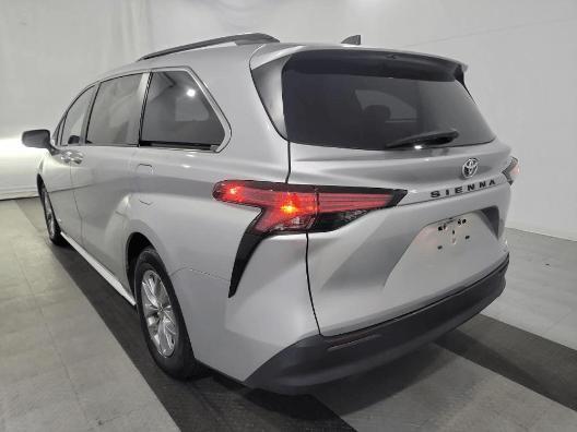 used 2021 Toyota Sienna car, priced at $30,999