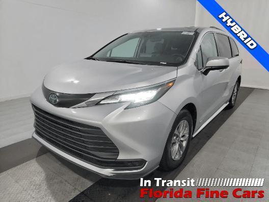 used 2021 Toyota Sienna car, priced at $30,999