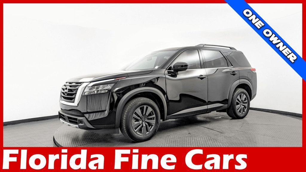 used 2024 Nissan Pathfinder car, priced at $27,499