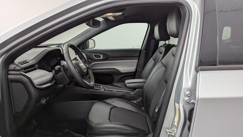used 2024 Jeep Compass car, priced at $20,299