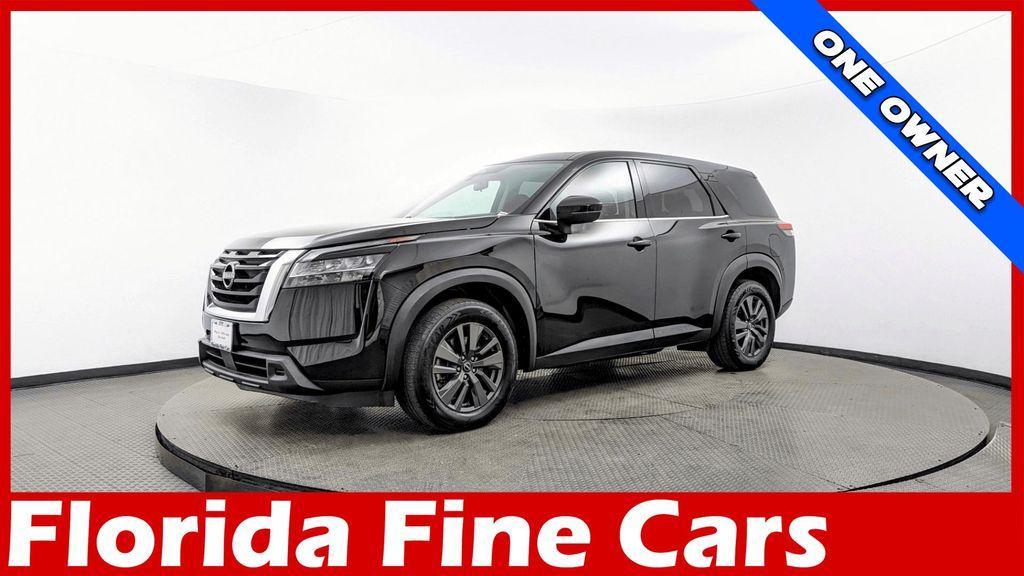 used 2022 Nissan Pathfinder car, priced at $15,499