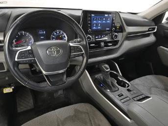 used 2022 Toyota Highlander car, priced at $23,999