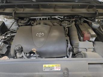 used 2022 Toyota Highlander car, priced at $23,999