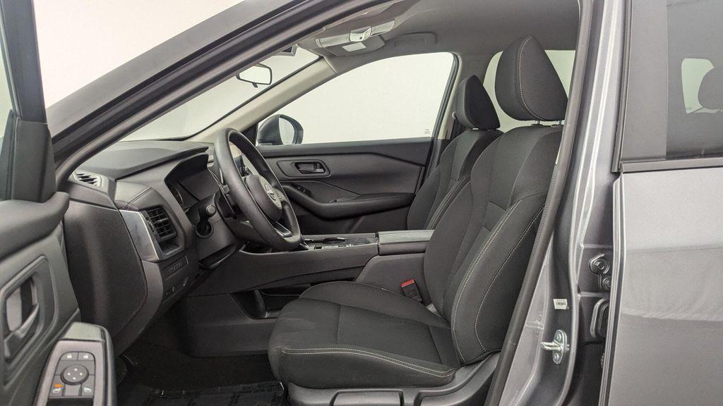 used 2024 Nissan Rogue car, priced at $18,399